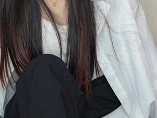 绮梦摄影 – 章章：发送高清女孩照，对准心脏走红？