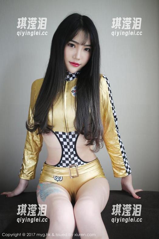 美媛馆-王馨瑶yanni 美媛馆 - 稍微混乱但独具风格,王馨瑶yanni的无圣光圣诞作品究竟想说什么?