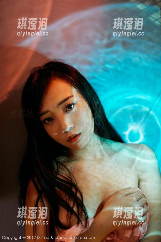 蜜桃社 - 许思铭的学妹，图片里谁有这么水灵？