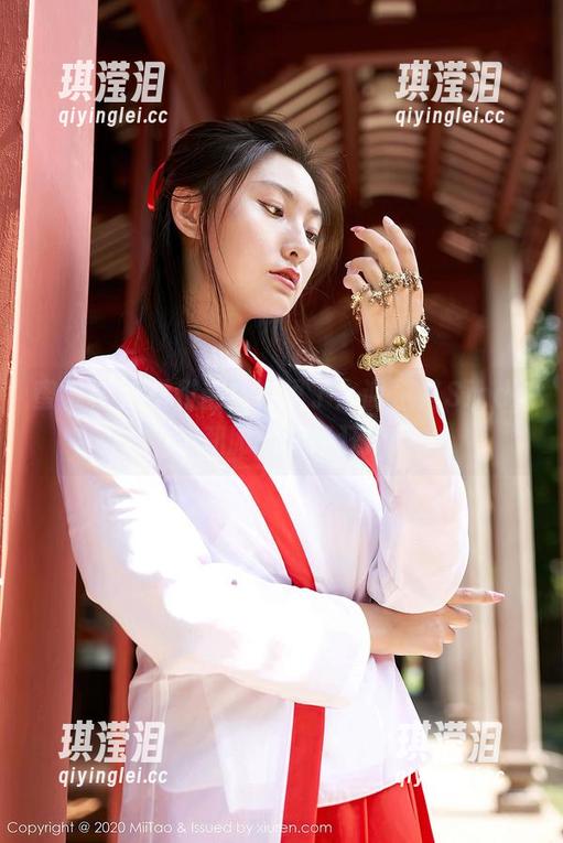 蜜桃社 - 福利都在这里了：谢芷馨Sindy与和服的一场狂欢