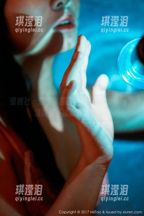 蜜桃社-静香Mandy 蜜桃社 - 这全套原图里的静香Mandy,海边似乎能听到潮水话呢