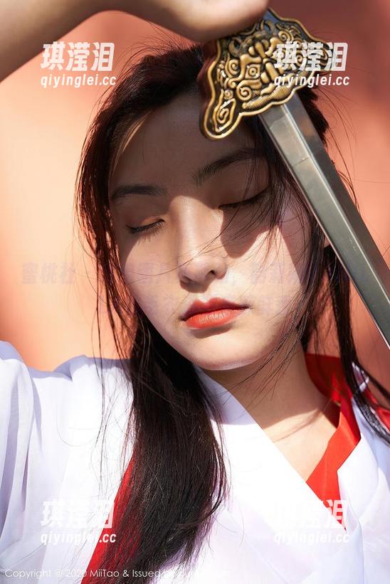 蜜桃社-韵莉娜VANILLA 蜜桃社 - 这组图片真带劲,韵莉娜VANILLA的毛衣资源麻辣鲜香