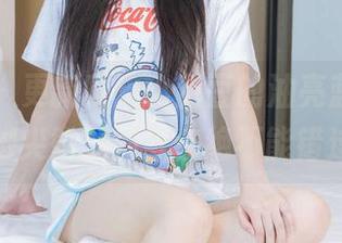 袜啵啵 – 更新啦！小甜豆的油亮蓝丝，那个脚尖微加固款你绝不能错过！