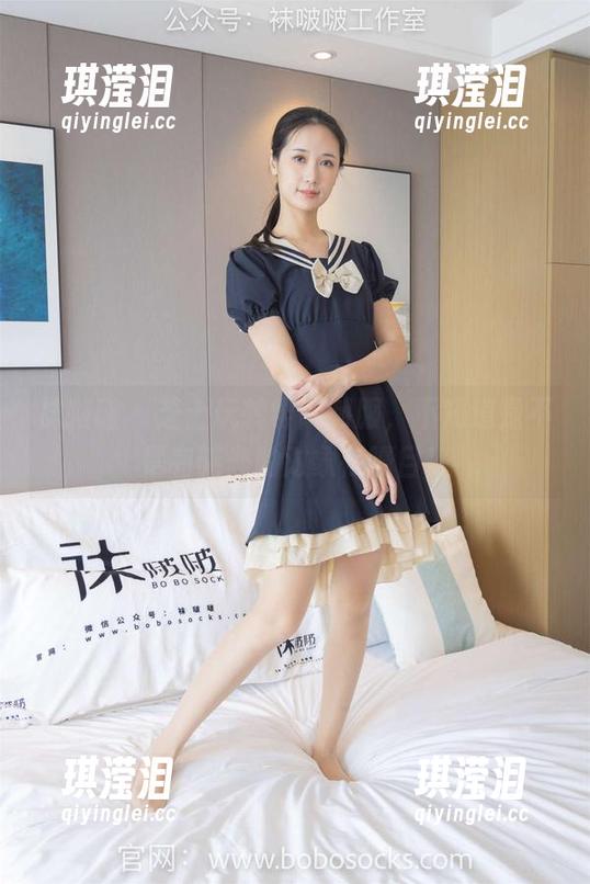 袜啵啵-芝士 袜啵啵 - 芝士玩转学院制服,不知道是不是有暗恋的对象在瞩目!