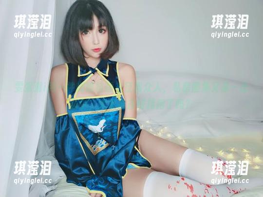 雯粥粥i用一件蝴蝶结睡衣征服众人，私房图集又是一击必中，大家准备好接招了吗？