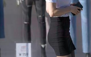 魔镜街拍 – 难以置信！艾小青的全套写真竟然在漫展引发狂潮
