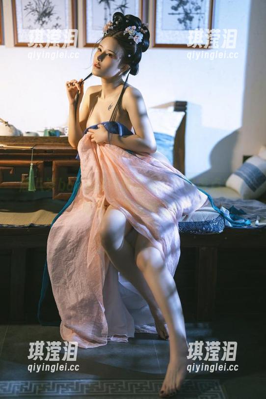 鹿八岁baby这‘双马尾’，我差点忘了吃饭，更新快点！